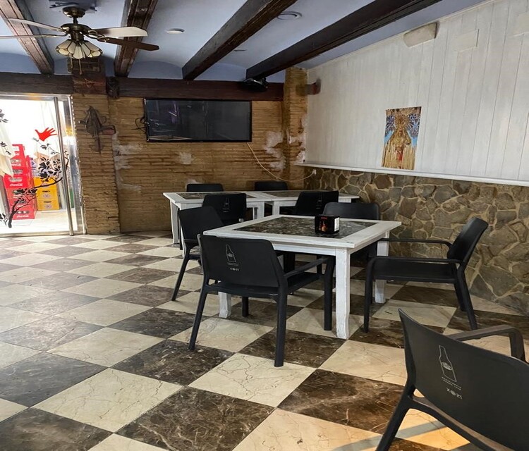 INTERIOR 3 LOCAL.jpg